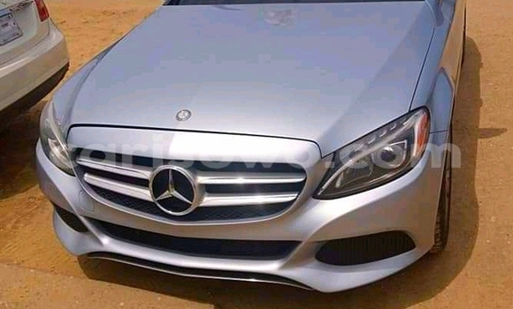 Sayi Na hannu Mercedes-Benz C-Classe Azurfa Mota in Cotonou a Benin Sayi Na hannu Mercedes-Benz C-Classe Azurfa Mota in Cotonou a Benin