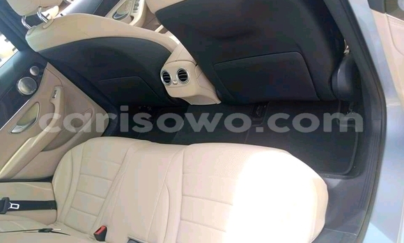 Sayi Na hannu Mercedes-Benz C-Classe Azurfa Mota in Cotonou a Benin Sayi Na hannu Mercedes-Benz C-Classe Azurfa Mota in Cotonou a Benin