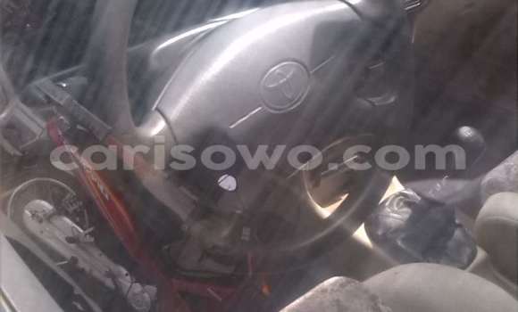 Acheter Occasion Voiture Toyota Corolla Vert à Cotonou, Benin Acheter Occasion Voiture Toyota Corolla Vert à Cotonou, Benin