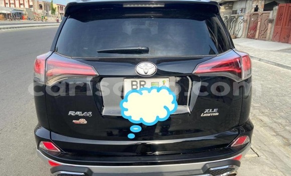 Ra Àlòkù Toyota RAV4 Black Ọkọ̀ in Cotonou ni Benin Ra Àlòkù Toyota RAV4 Black Ọkọ̀ in Cotonou ni Benin
