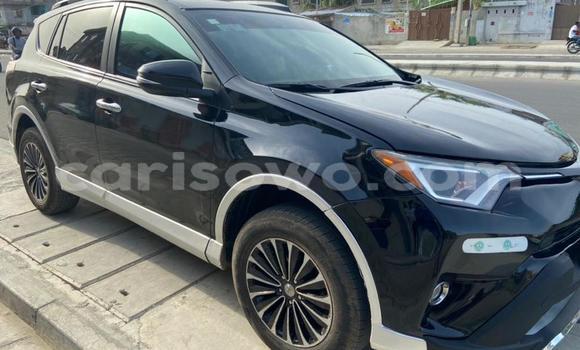 Ra Àlòkù Toyota RAV4 Black Ọkọ̀ in Cotonou ni Benin Ra Àlòkù Toyota RAV4 Black Ọkọ̀ in Cotonou ni Benin