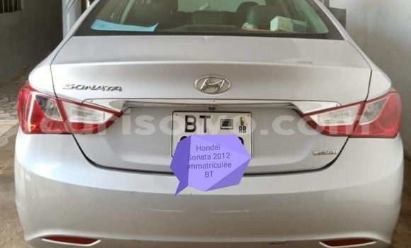 Acheter Occasion Voiture Hyundai Sonata Gris à Cotonou, Benin Acheter Occasion Voiture Hyundai Sonata Gris à Cotonou, Benin