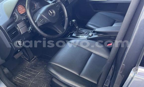 Sayi Na hannu Mercedes-Benz GLK–Class Black Mota in Cotonou a Benin Sayi Na hannu Mercedes-Benz GLK–Class Black Mota in Cotonou a Benin