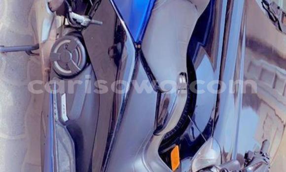 Sayi Sabo Yamaha TMAX Blue Motsi in Cotonou a Benin