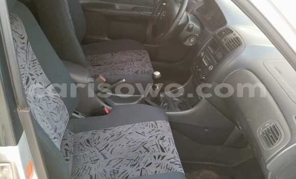 Acheter Occasion Voiture Mazda 323 Blanc à Abomey Calavi, Benin Acheter Occasion Voiture Mazda 323 Blanc à Abomey Calavi, Benin