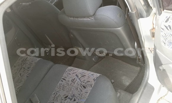 Acheter Occasion Voiture Mazda 323 Blanc à Abomey Calavi, Benin Acheter Occasion Voiture Mazda 323 Blanc à Abomey Calavi, Benin