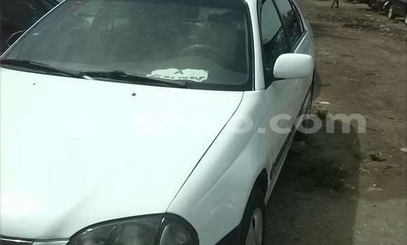 Acheter Occasion Voiture Toyota Avensis Blanc à Cotonou, Benin Acheter Occasion Voiture Toyota Avensis Blanc à Cotonou, Benin