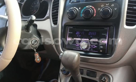 Acheter Occasion Voiture Toyota Highlander Gris à Abomey Calavi, Benin Acheter Occasion Voiture Toyota Highlander Gris à Abomey Calavi, Benin