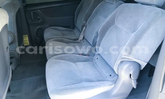 Acheter Occasion Voiture Toyota Sienna Beige à Abomey Calavi, Benin Acheter Occasion Voiture Toyota Sienna Beige à Abomey Calavi, Benin