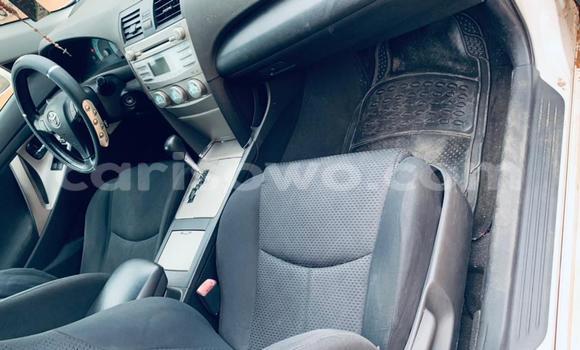 Acheter Occasion Voiture Toyota Camry Blanc à Abomey Calavi, Benin Acheter Occasion Voiture Toyota Camry Blanc à Abomey Calavi, Benin