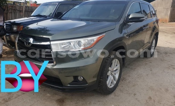 Acheter Occasion Voiture Toyota Highlander Noir à Cotonou, Benin Acheter Occasion Voiture Toyota Highlander Noir à Cotonou, Benin