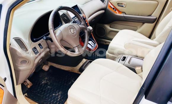 Acheter Occasion Voiture Lexus RX 300 Blanc à Cotonou, Benin Acheter Occasion Voiture Lexus RX 300 Blanc à Cotonou, Benin