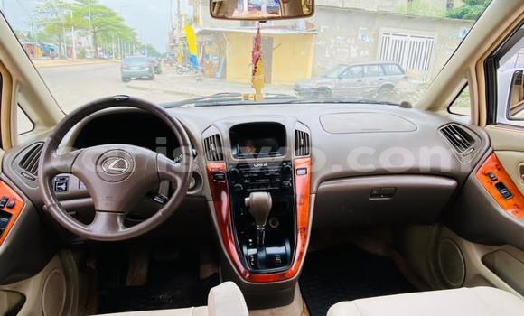 Acheter Occasion Voiture Lexus RX 300 Blanc à Cotonou, Benin Acheter Occasion Voiture Lexus RX 300 Blanc à Cotonou, Benin