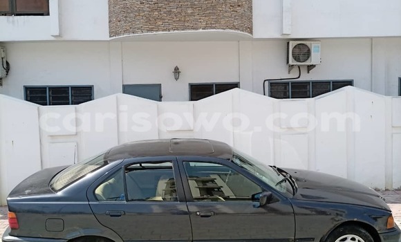 Acheter Occasion Voiture BMW 321 Noir à Cotonou, Benin Acheter Occasion Voiture BMW 321 Noir à Cotonou, Benin