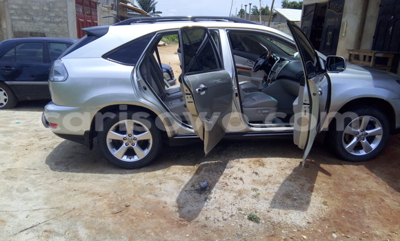 Acheter Occasion Voiture Lexus RX 330 Gris à Cotonou, Benin Acheter Occasion Voiture Lexus RX 330 Gris à Cotonou, Benin