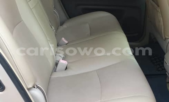 Acheter Occasion Voiture Toyota Highlander Gris à Abomey Calavi, Benin Acheter Occasion Voiture Toyota Highlander Gris à Abomey Calavi, Benin