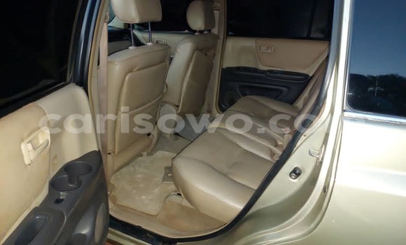 Acheter Occasion Voiture Toyota Highlander Gris à Abomey Calavi, Benin Acheter Occasion Voiture Toyota Highlander Gris à Abomey Calavi, Benin