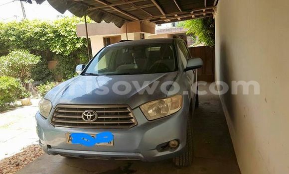 Acheter Occasion Voiture Toyota Highlander Bleu à Savalou au Benin Acheter Occasion Voiture Toyota Highlander Bleu à Savalou au Benin