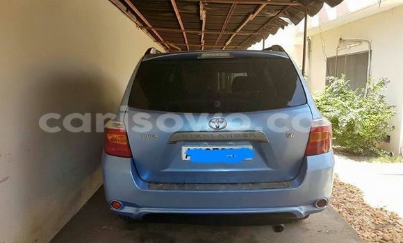 Ra Àlòkù Toyota Highlander Blue Ọkọ̀ in Savalou ni Benin Ra Àlòkù Toyota Highlander Blue Ọkọ̀ in Savalou ni Benin