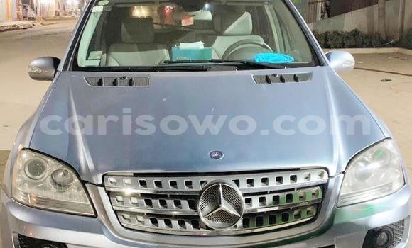 Acheter Occasion Voiture Mercedes-Benz ML–Class Noir à Abomey Calavi, Benin Acheter Occasion Voiture Mercedes-Benz ML–Class Noir à Abomey Calavi, Benin