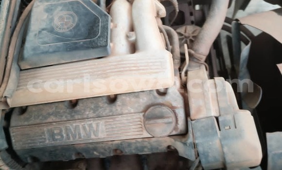 Acheter Occasion Voiture BMW 321 Vert à Cotonou, Benin Acheter Occasion Voiture BMW 321 Vert à Cotonou, Benin