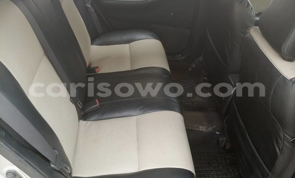 Acheter Occasion Voiture Toyota Corolla Gris à Cotonou, Benin Acheter Occasion Voiture Toyota Corolla Gris à Cotonou, Benin