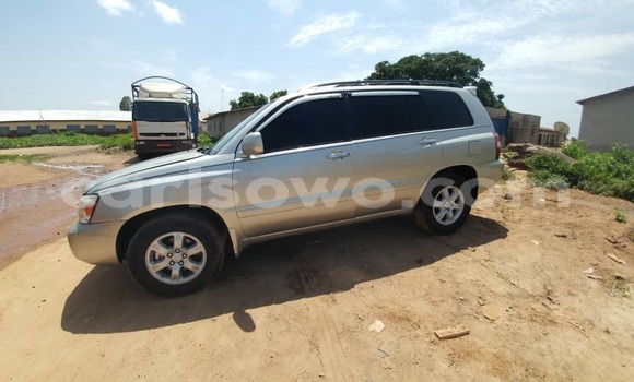 Sayi Na hannu Toyota Highlander Sauran Mota in Cotonou a Benin Sayi Na hannu Toyota Highlander Sauran Mota in Cotonou a Benin
