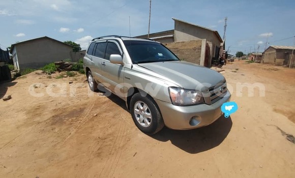 Sayi Na hannu Toyota Highlander Sauran Mota in Cotonou a Benin Sayi Na hannu Toyota Highlander Sauran Mota in Cotonou a Benin