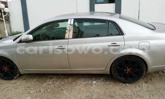 Sayi Na hannu Toyota Avalon Azurfa Mota in Cotonou a Benin Sayi Na hannu Toyota Avalon Azurfa Mota in Cotonou a Benin