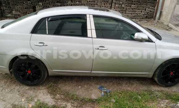 Sayi Na hannu Toyota Avalon Azurfa Mota in Cotonou a Benin Sayi Na hannu Toyota Avalon Azurfa Mota in Cotonou a Benin