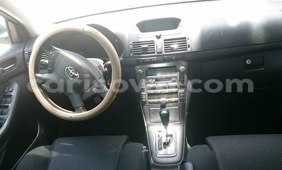 Ra Àlòkù Toyota Avensis Silver Ọkọ̀ in Cotonou ni Benin Ra Àlòkù Toyota Avensis Silver Ọkọ̀ in Cotonou ni Benin