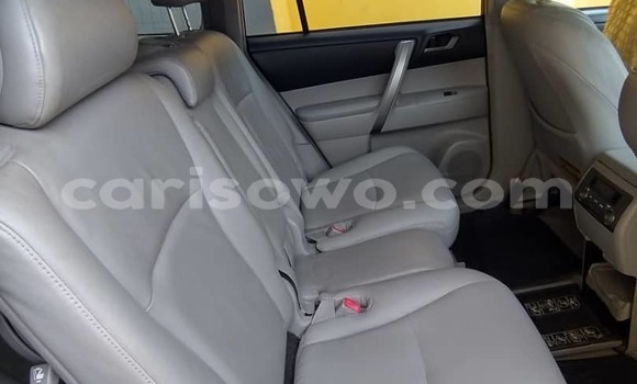 Acheter Occasion Voiture Toyota Highlander Gris à Abomey Calavi, Benin Acheter Occasion Voiture Toyota Highlander Gris à Abomey Calavi, Benin