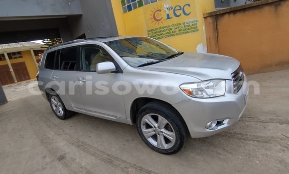 Acheter Occasion Voiture Toyota Highlander Gris à Abomey Calavi, Benin Acheter Occasion Voiture Toyota Highlander Gris à Abomey Calavi, Benin