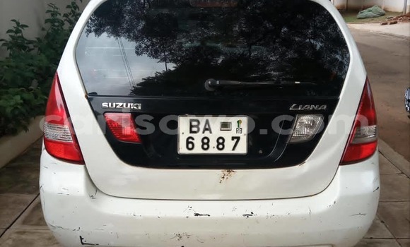 Acheter Occasion Voiture Suzuki Liana Blanc à Abomey Calavi, Benin Acheter Occasion Voiture Suzuki Liana Blanc à Abomey Calavi, Benin