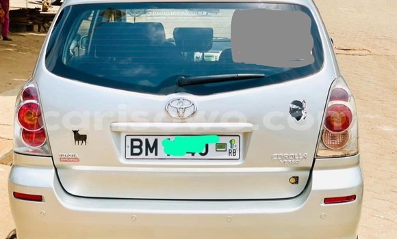 Acheter Occasion Voiture Toyota Corolla Verso Gris à Abomey Calavi, Benin Acheter Occasion Voiture Toyota Corolla Verso Gris à Abomey Calavi, Benin