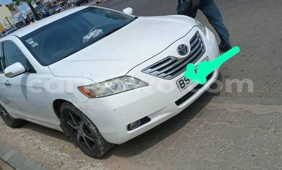 Acheter Occasion Voiture Toyota Camry Blanc à Abomey Calavi, Benin Acheter Occasion Voiture Toyota Camry Blanc à Abomey Calavi, Benin