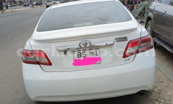 Acheter Occasion Voiture Toyota Camry Blanc à Abomey Calavi, Benin Acheter Occasion Voiture Toyota Camry Blanc à Abomey Calavi, Benin