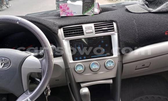 Acheter Occasion Voiture Toyota Camry Blanc à Abomey Calavi, Benin Acheter Occasion Voiture Toyota Camry Blanc à Abomey Calavi, Benin