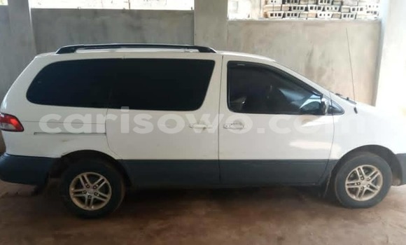 Acheter Occasion Voiture Toyota Sienna Blanc à Abomey Calavi, Benin