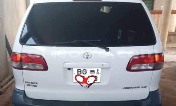 Acheter Occasion Voiture Toyota Sienna Blanc à Abomey Calavi, Benin Acheter Occasion Voiture Toyota Sienna Blanc à Abomey Calavi, Benin