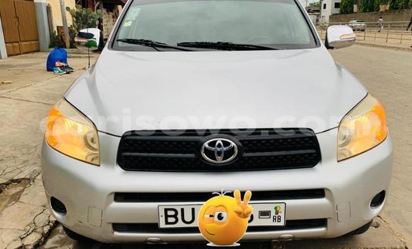 Acheter Occasion Voiture Toyota RAV4 Gris à Abomey Calavi, Benin Acheter Occasion Voiture Toyota RAV4 Gris à Abomey Calavi, Benin