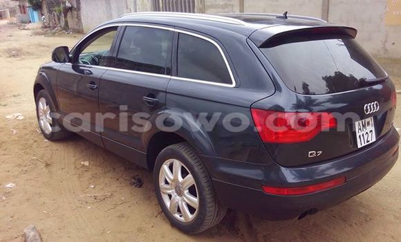 Ra Tuntun Audi Q7 Black Ọkọ̀ in Cotonou ni Benin Ra Tuntun Audi Q7 Black Ọkọ̀ in Cotonou ni Benin