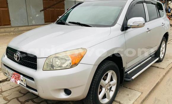 Acheter Occasion Voiture Toyota RAV4 Gris à Abomey Calavi, Benin Acheter Occasion Voiture Toyota RAV4 Gris à Abomey Calavi, Benin