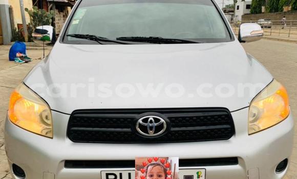 Acheter Occasion Voiture Toyota RAV4 Gris à Abomey Calavi, Benin Acheter Occasion Voiture Toyota RAV4 Gris à Abomey Calavi, Benin