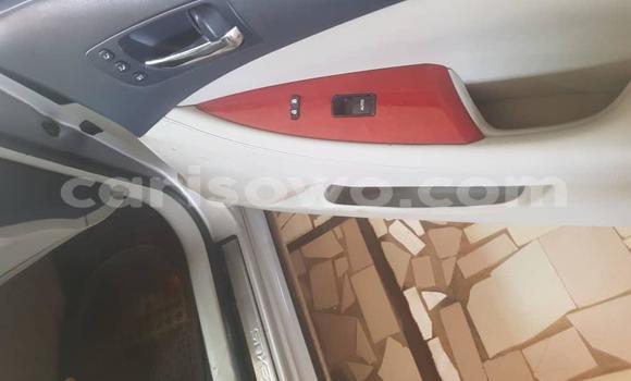 Sayi Na hannu Lexus ES Azurfa Mota in Abomey Calavi a Benin Sayi Na hannu Lexus ES Azurfa Mota in Abomey Calavi a Benin