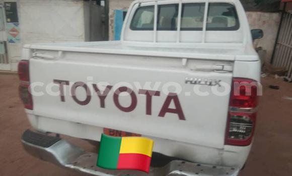 Acheter Occasion Voiture Toyota Hilux Blanc à Cotonou, Benin Acheter Occasion Voiture Toyota Hilux Blanc à Cotonou, Benin