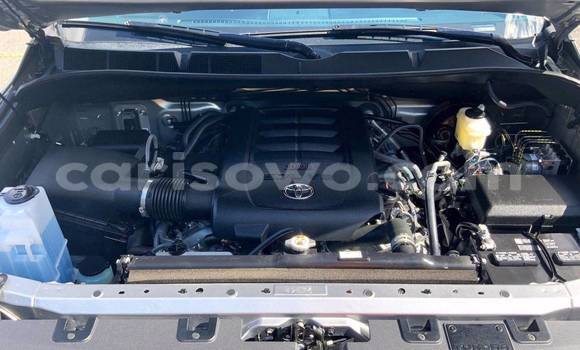 Sayi Na hannu Toyota Coaster Azurfa Babbar mota in Parakou a Benin Sayi Na hannu Toyota Coaster Azurfa Babbar mota in Parakou a Benin