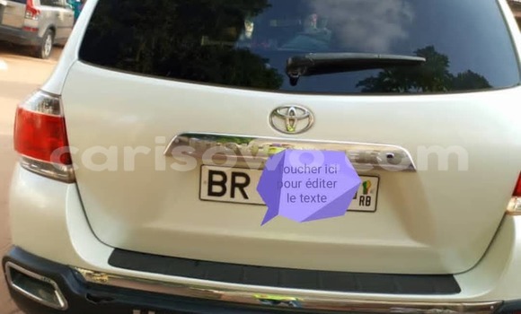 Acheter Occasion Voiture Toyota Highlander Blanc à Cotonou, Benin Acheter Occasion Voiture Toyota Highlander Blanc à Cotonou, Benin