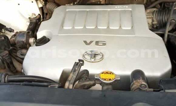 Acheter Occasion Voiture Toyota Highlander Blanc à Cotonou, Benin Acheter Occasion Voiture Toyota Highlander Blanc à Cotonou, Benin