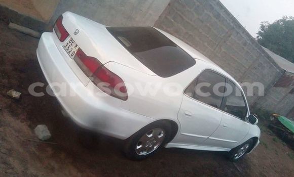 Ra Àlòkù Honda Accord funfun Ọkọ̀ in Cotonou ni Benin Ra Àlòkù Honda Accord funfun Ọkọ̀ in Cotonou ni Benin